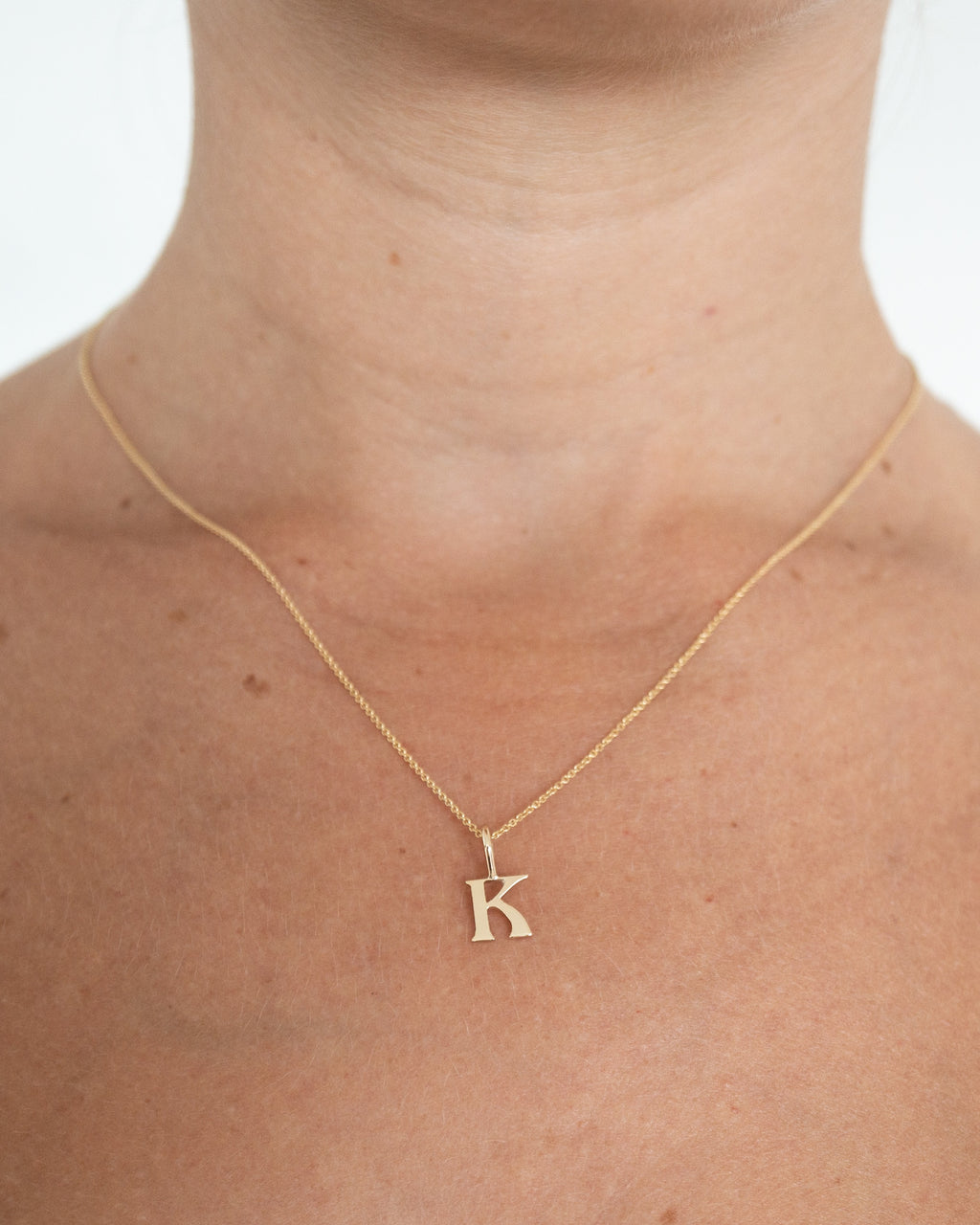 Gothic Letter Necklace | 9kt Gold
