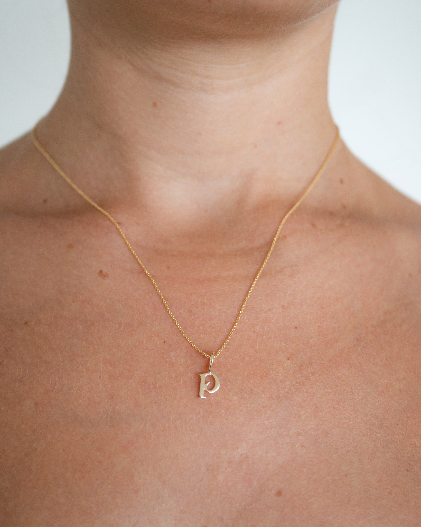Gothic Letter Necklace | 9kt Gold