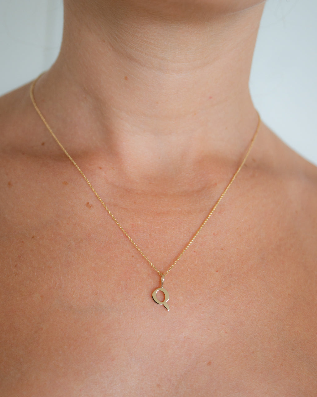 Gothic Letter Necklace | 9kt Gold