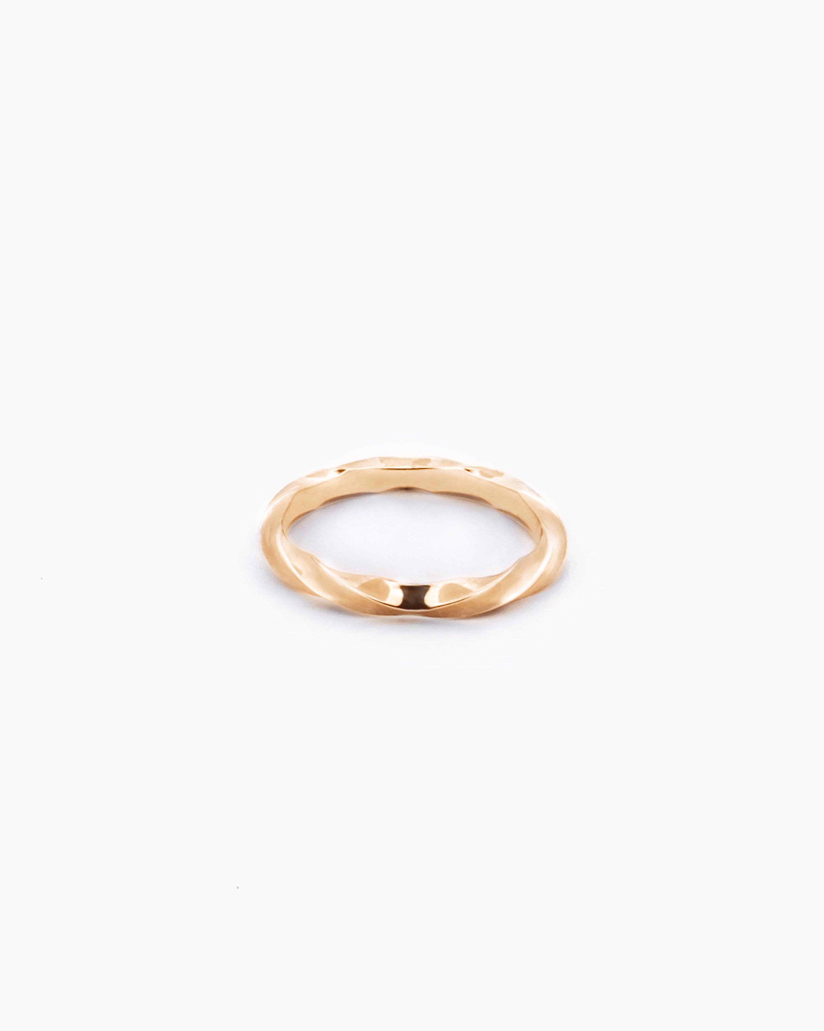 Solid_Gold_Stacking_Ring AEJL