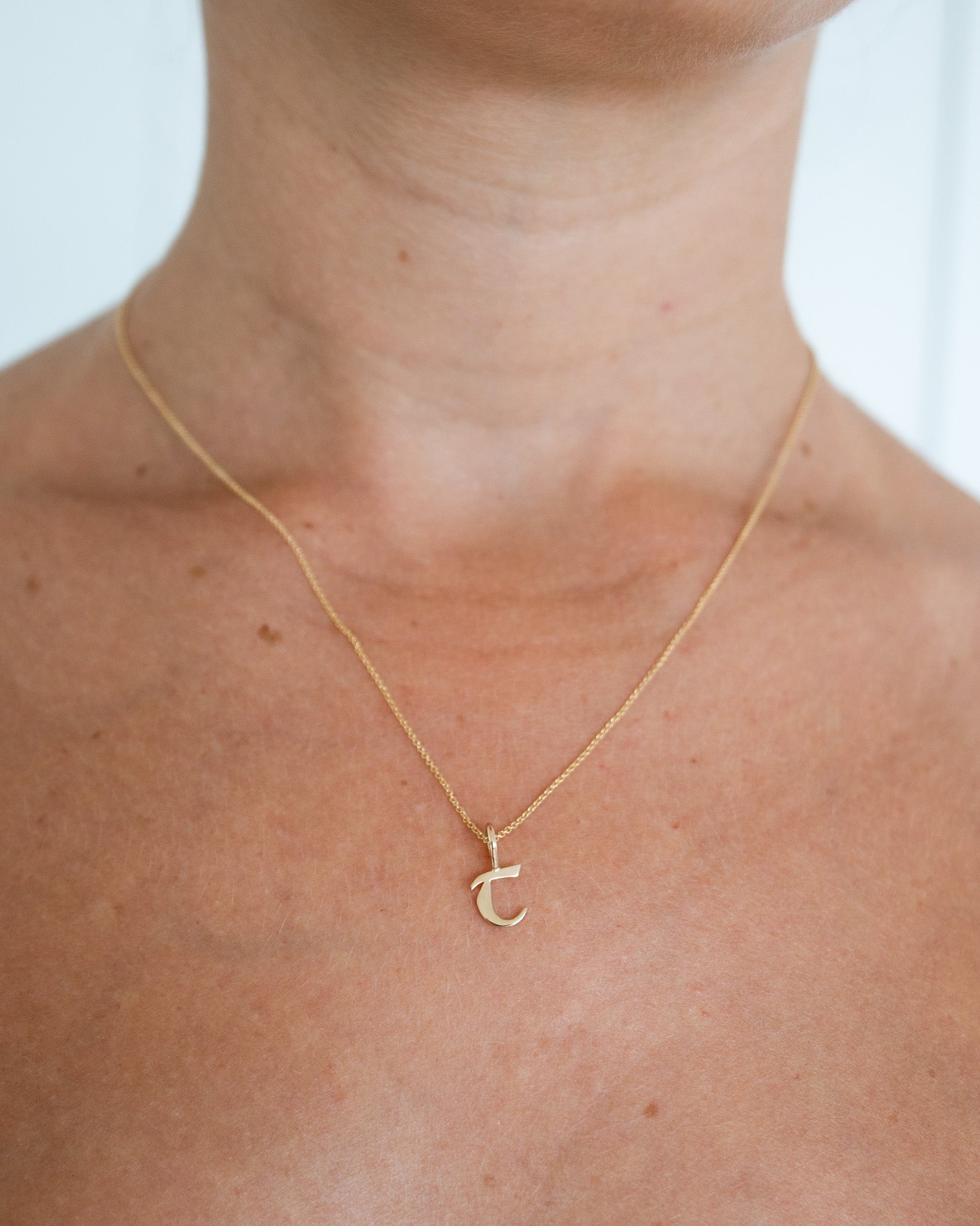 Gothic Letter Necklace | 9kt Gold
